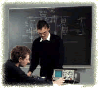 Unser Dozent J&ouml;rg Eichbaum bei einer Elektronik-Schulung der BEWAG Berlin